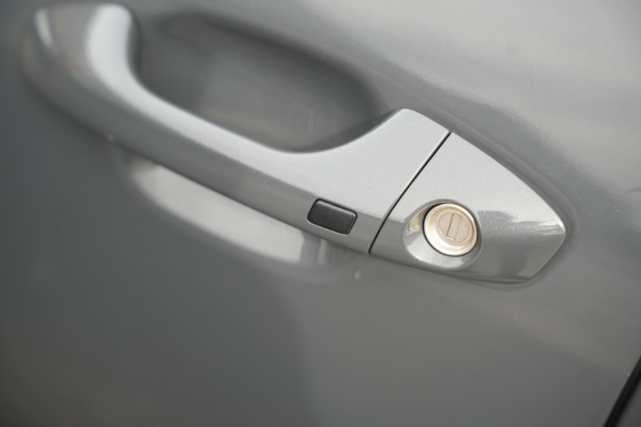 Kia Rio 1.0 T-GDi MHEV DynamicLine Schuifdak GT Line Airco Clima Cruise Leer/Stof