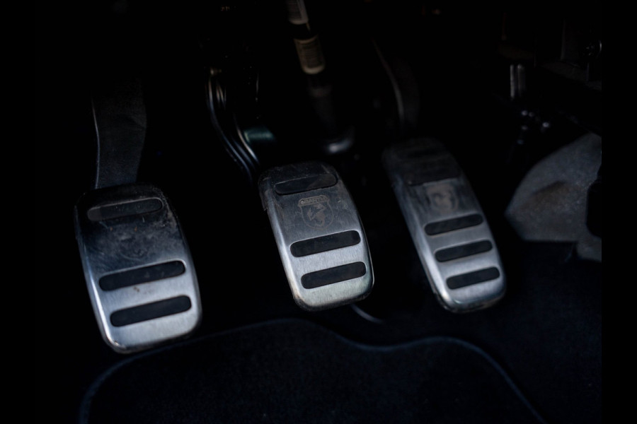 Abarth 595 1.4 T-Jet F595 165PK / Monza / PDC / Carplay