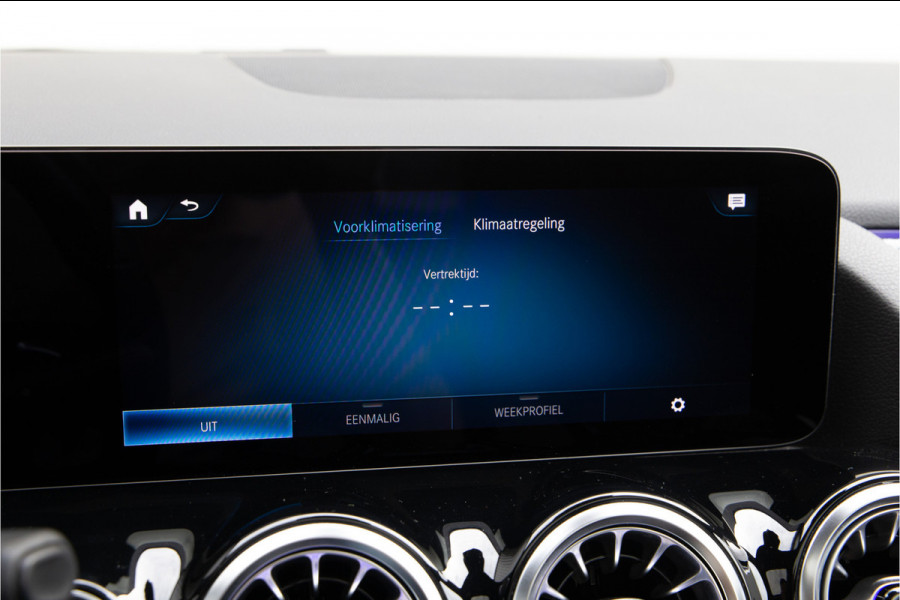 Mercedes-Benz GLA 250 e AMG Premium, Designo, Pano, Distronic, Nightpakket, Key-Less