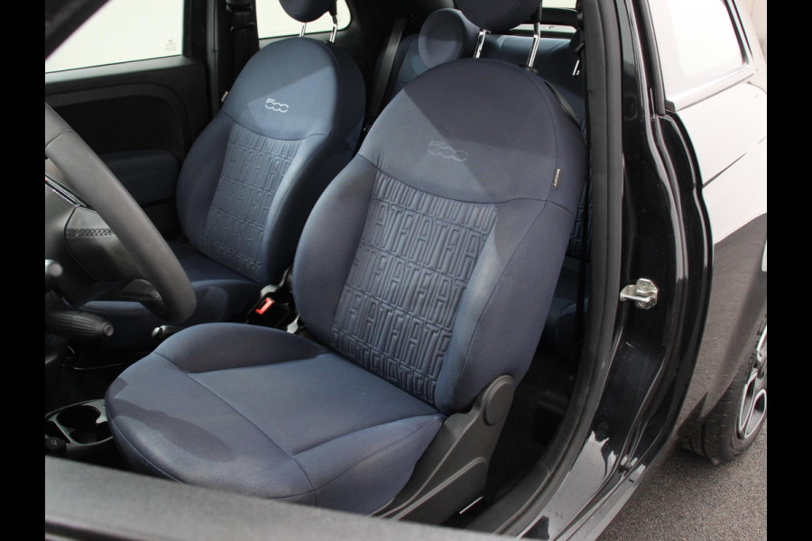 Fiat 500C 1.0 Hybrid Club Cabrio Airco LED Parkeersensoren achter Cruise control Radio Apple Carplay/ Android Auto