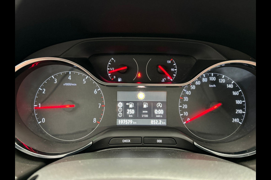 Opel Grandland X 1.2 Turbo Business Executive | Origineel NL | Trekhaak | Navigatie |