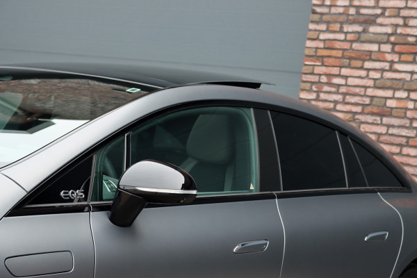 Mercedes-Benz EQS 450+ AMG Line Premium 108 kWh | Luchtvering | Achterasbesturing | Distronic+ | Trekhaak | HUD | Verwarmd Stuurwiel | Memory | Digital Light | Burmester | Stoelverwarming |