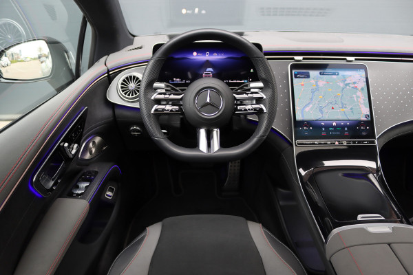 Mercedes-Benz EQS 450+ AMG Line Premium 108 kWh | Luchtvering | Achterasbesturing | Distronic+ | Trekhaak | HUD | Verwarmd Stuurwiel | Memory | Digital Light | Burmester | Stoelverwarming |