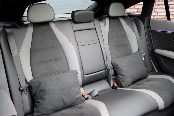 Mercedes-Benz EQS 450+ AMG Line Premium 108 kWh | Luchtvering | Achterasbesturing | Distronic+ | Trekhaak | HUD | Verwarmd Stuurwiel | Memory | Digital Light | Burmester | Stoelverwarming |