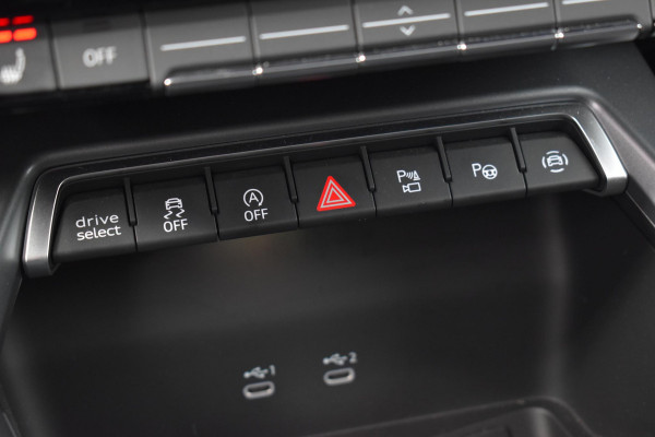 Audi RS3 Sportback 2.5 TFSI quattro Pano Kuip Lane Keyless Sonos Camera