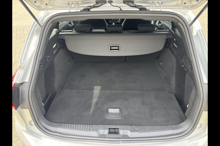 Ford FOCUS Wagon 1.0 EcoBoost Hybrid ST Line | 125pk | Winter Pack | Adaptieve Cruise Control | BLIS | 17 Inch Velgen | SYNC 4