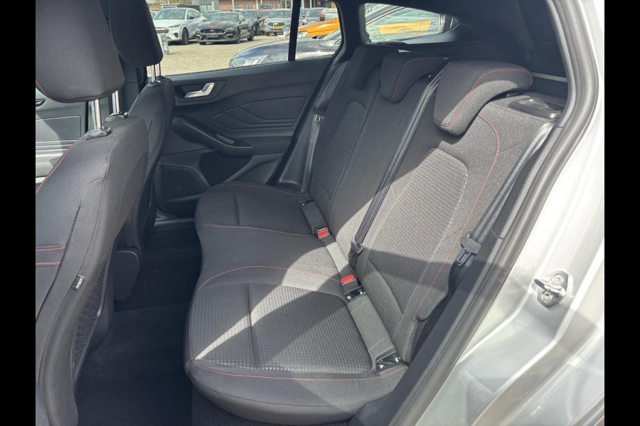 Ford FOCUS Wagon 1.0 EcoBoost Hybrid ST Line | 125pk | Winter Pack | Adaptieve Cruise Control | BLIS | 17 Inch Velgen | SYNC 4