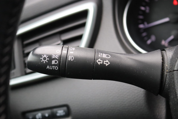Nissan QASHQAI 1.2DIG-T 116PK Automaat Tekna+ Navigatie/Camera/Panoramadak/Trekhaak/Memory-stoel