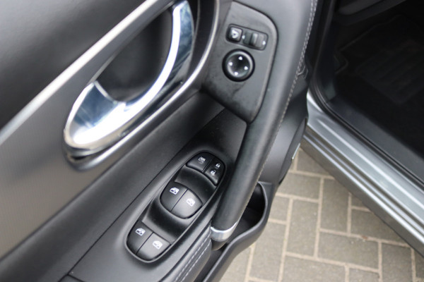 Nissan QASHQAI 1.2DIG-T 116PK Automaat Tekna+ Navigatie/Camera/Panoramadak/Trekhaak/Memory-stoel