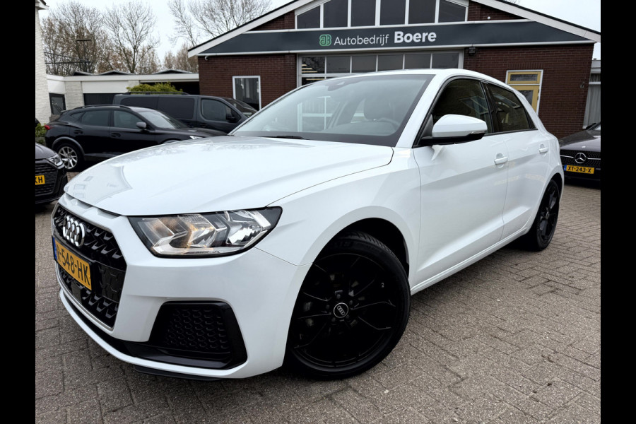 Audi A1 Sportback 25 TFSI Advanced edition 17''Lmv, Stoelverwarming, App Connect