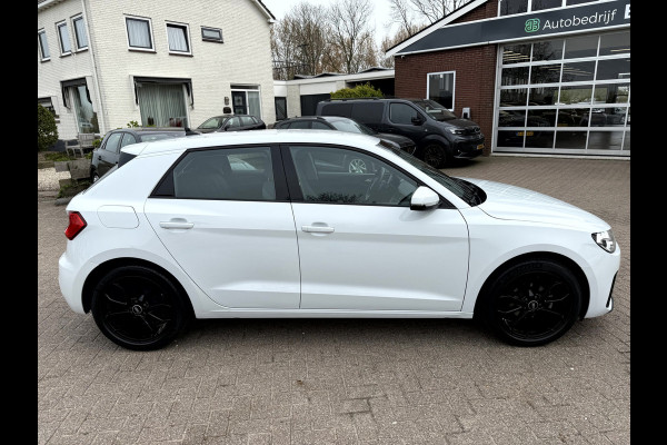 Audi A1 Sportback 25 TFSI Advanced edition 17''Lmv, Stoelverwarming, App Connect