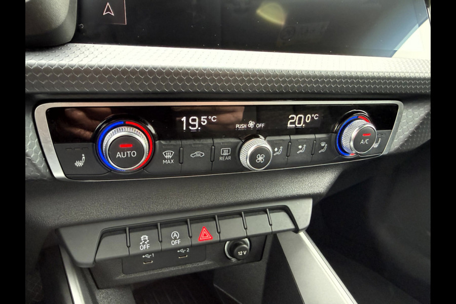 Audi A1 Sportback 25 TFSI Advanced edition 17''Lmv, Stoelverwarming, App Connect