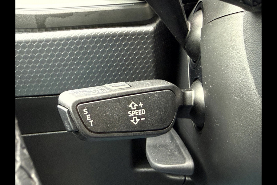 Audi A1 Sportback 25 TFSI Advanced edition 17''Lmv, Stoelverwarming, App Connect