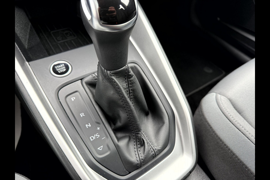 Audi A1 Sportback 25 TFSI Advanced edition 17''Lmv, Stoelverwarming, App Connect