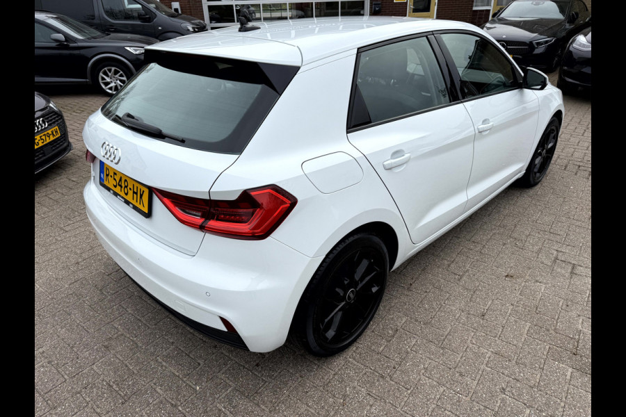 Audi A1 Sportback 25 TFSI Advanced edition 17''Lmv, Stoelverwarming, App Connect