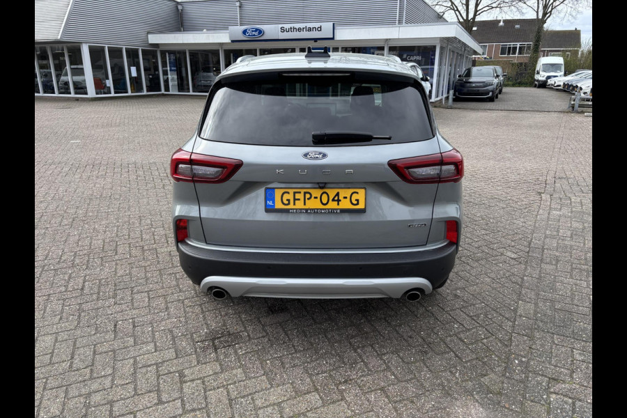 Ford Kuga 2.5 PHEV Titanium | 242pk | Wegklapbare Trekhaak | 2.100kg Trekgewicht | Achteruitrijcamera | Cruise control | Navigatie | Digitale cockpit