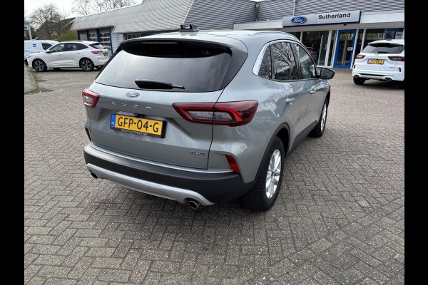 Ford Kuga 2.5 PHEV Titanium | 242pk | Wegklapbare Trekhaak | 2.100kg Trekgewicht | Achteruitrijcamera | Cruise control | Navigatie | Digitale cockpit