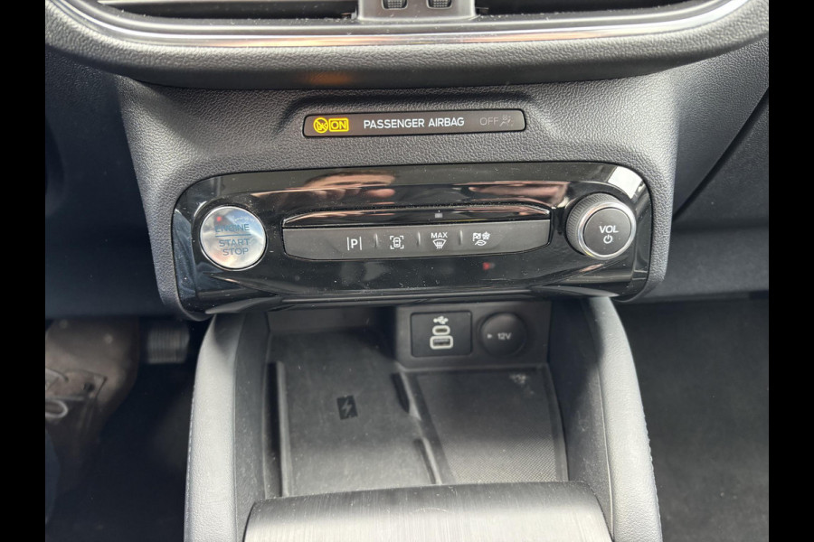 Ford Kuga 2.5 PHEV Titanium | 242pk | Wegklapbare Trekhaak | 2.100kg Trekgewicht | Achteruitrijcamera | Cruise control | Navigatie | Digitale cockpit