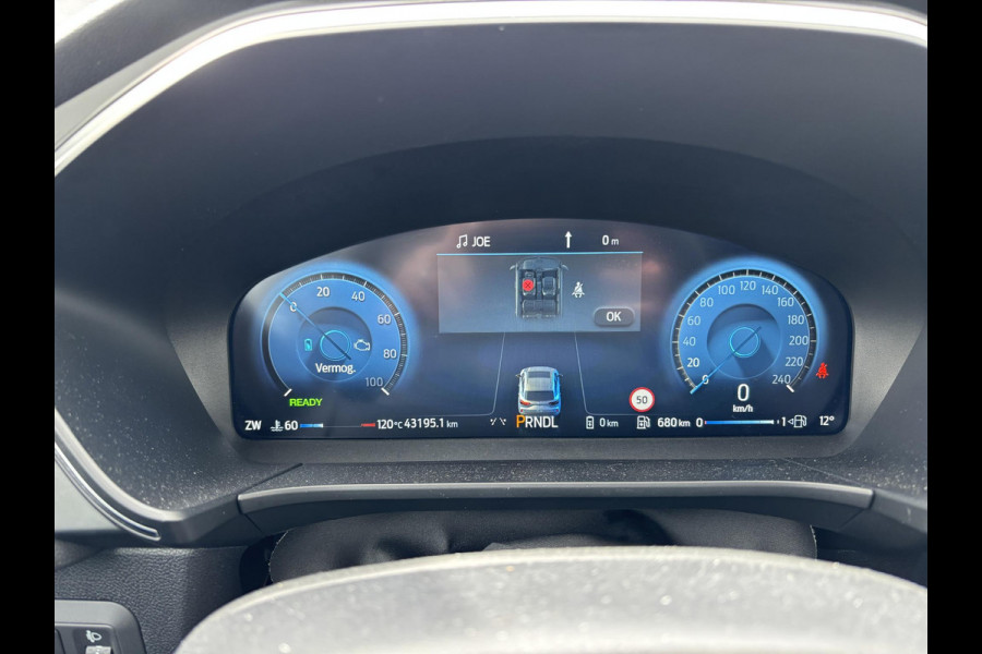 Ford Kuga 2.5 PHEV Titanium | 242pk | Wegklapbare Trekhaak | 2.100kg Trekgewicht | Achteruitrijcamera | Cruise control | Navigatie | Digitale cockpit