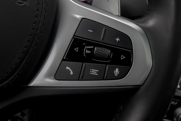 BMW 5 Serie 530e Business Edition Plus M-PERFORMANCE | M-PAKKET | PANO | ACC | CAMERA | ELEKTRISCH VERSTELBARE VOORSTOELEN