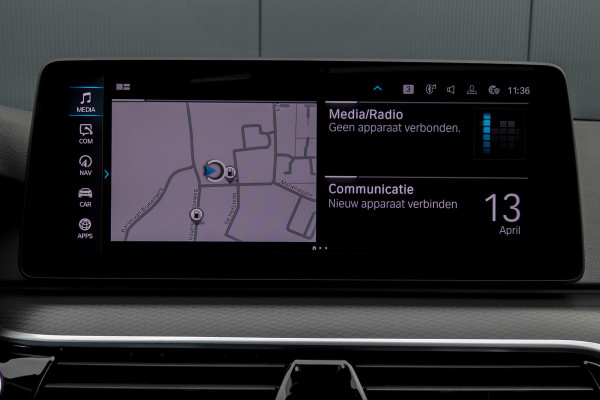 BMW 5 Serie 530e Business Edition Plus M-PERFORMANCE | M-PAKKET | PANO | ACC | CAMERA | ELEKTRISCH VERSTELBARE VOORSTOELEN