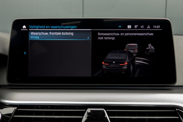 BMW 5 Serie 530e Business Edition Plus M-PERFORMANCE | M-PAKKET | PANO | ACC | CAMERA | ELEKTRISCH VERSTELBARE VOORSTOELEN