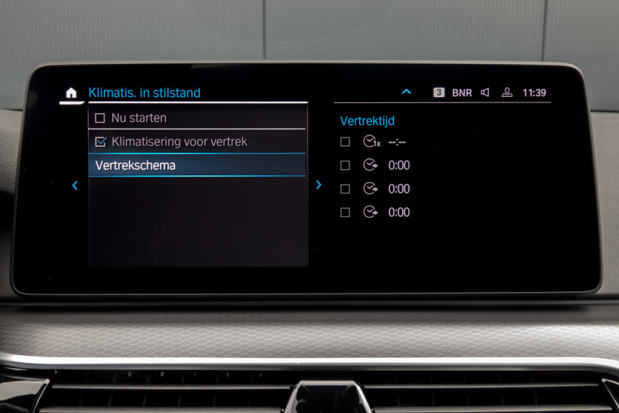 BMW 5 Serie 530e Business Edition Plus M-PERFORMANCE | M-PAKKET | PANO | ACC | CAMERA | ELEKTRISCH VERSTELBARE VOORSTOELEN