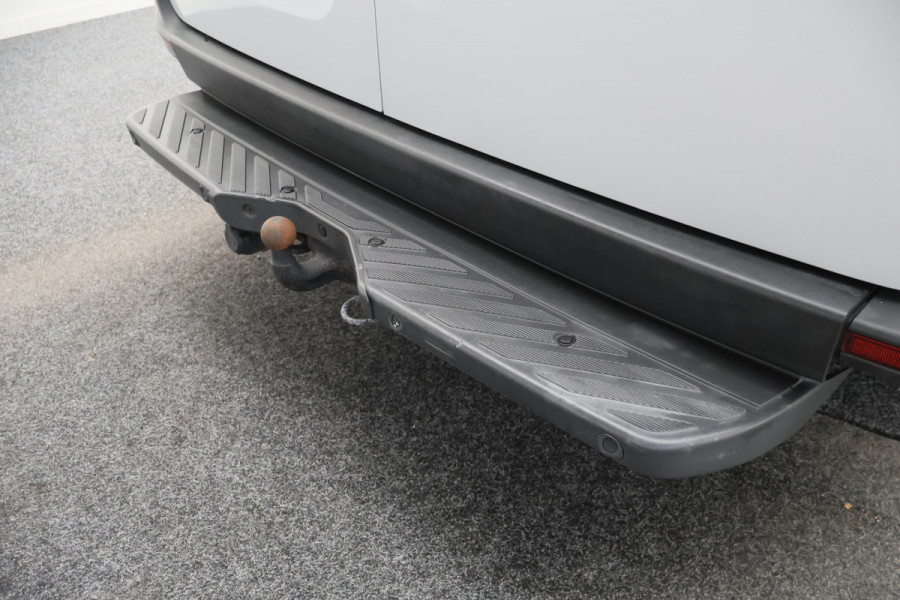 Mercedes-Benz Sprinter 314 2.2 CDI Automaat L2H2 3-Zits, LED, Climate, Camera, Cruise, Navigatie, Bluetooth, Trekhaak, 16''