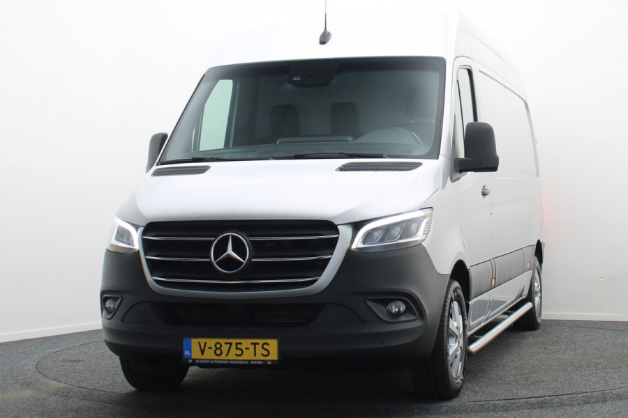 Mercedes-Benz Sprinter 314 2.2 CDI Automaat L2H2 3-Zits, LED, Climate, Camera, Cruise, Navigatie, Bluetooth, Trekhaak, 16''