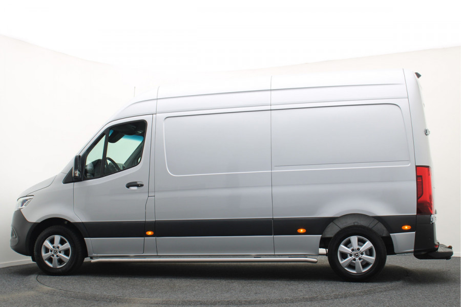 Mercedes-Benz Sprinter 314 2.2 CDI Automaat L2H2 3-Zits, LED, Climate, Camera, Cruise, Navigatie, Bluetooth, Trekhaak, 16''