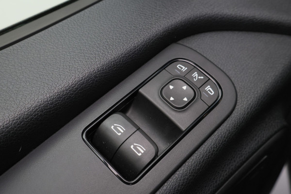 Mercedes-Benz Sprinter 314 2.2 CDI Automaat L2H2 3-Zits, LED, Climate, Camera, Cruise, Navigatie, Bluetooth, Trekhaak, 16''