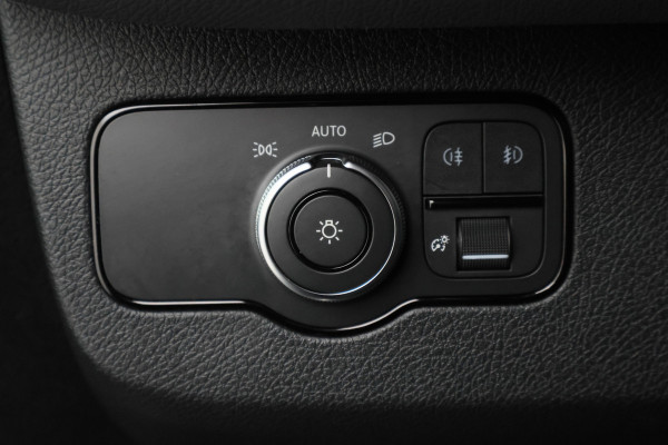 Mercedes-Benz Sprinter 314 2.2 CDI Automaat L2H2 3-Zits, LED, Climate, Camera, Cruise, Navigatie, Bluetooth, Trekhaak, 16''