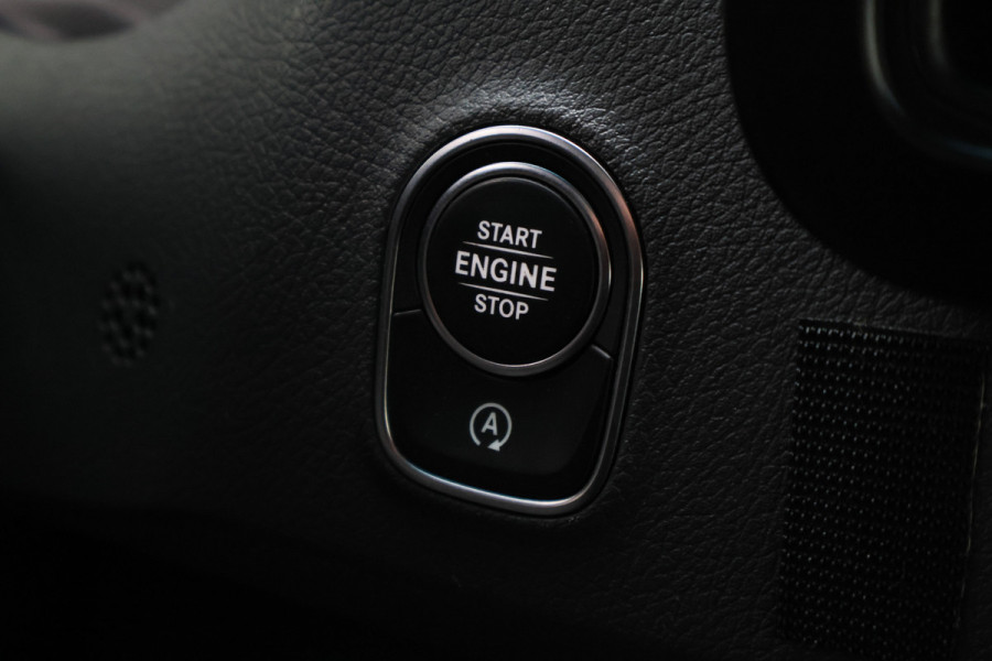 Mercedes-Benz Sprinter 314 2.2 CDI Automaat L2H2 3-Zits, LED, Climate, Camera, Cruise, Navigatie, Bluetooth, Trekhaak, 16''