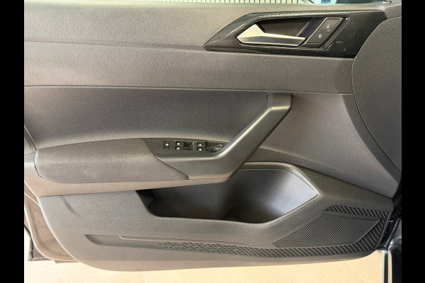 Volkswagen Taigo 1.0 TSI DSG CAMERA NAVIGATIE PDC CRUISE APPLE CARPLAY KEYLESS-GO START/STOP STOELVERWARMING