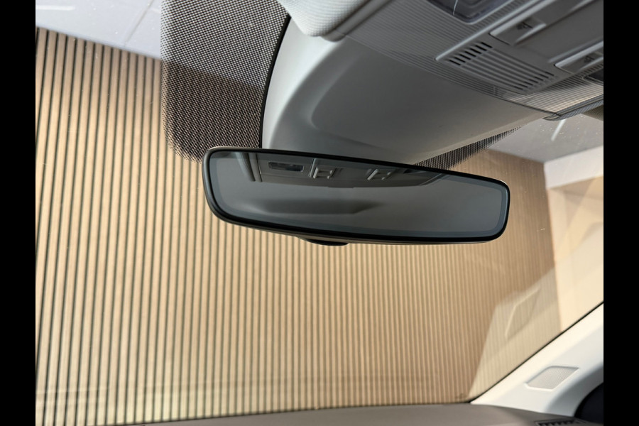 Volkswagen Taigo 1.0 TSI DSG CAMERA NAVIGATIE PDC CRUISE APPLE CARPLAY KEYLESS-GO START/STOP STOELVERWARMING