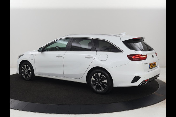 Kia Ceed 1.6 GDI PHEV DynamicPlusLine | SOH 96% | Stoelverwarming | Adaptive cruise | Camera | Carplay | Stuurverwarming | Navigatie | Full LED | Climate control | Half leder | Plug In