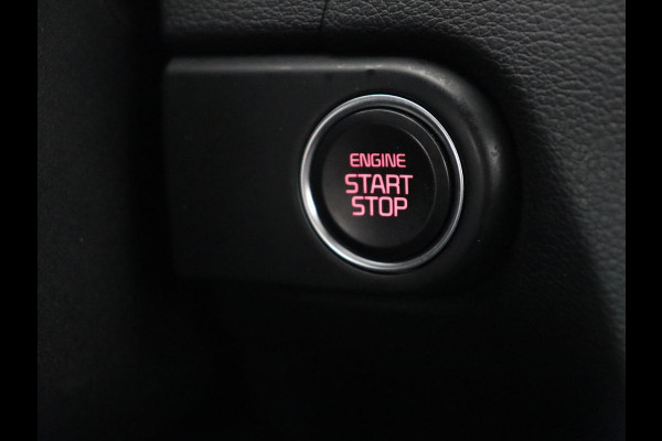 Kia Ceed 1.6 GDI PHEV DynamicPlusLine | SOH 96% | Stoelverwarming | Adaptive cruise | Camera | Carplay | Stuurverwarming | Navigatie | Full LED | Climate control | Half leder | Plug In