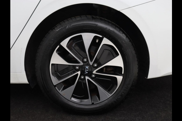 Kia Ceed 1.6 GDI PHEV DynamicPlusLine | SOH 96% | Stoelverwarming | Adaptive cruise | Camera | Carplay | Stuurverwarming | Navigatie | Full LED | Climate control | Half leder | Plug In