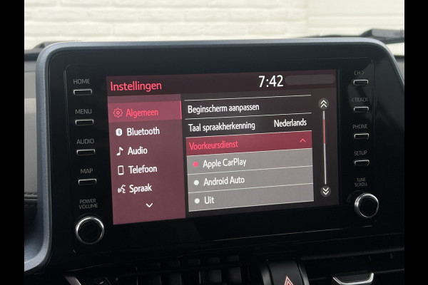 Toyota C-HR 2.0 Hybrid Team D | ACC | CarPlay | Camera | Keyless | 18 inch