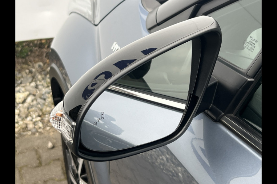 Toyota C-HR 2.0 Hybrid Team D | ACC | CarPlay | Camera | Keyless | 18 inch