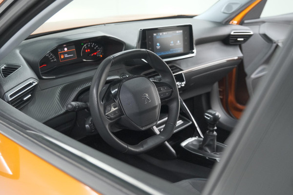 Peugeot 2008 PureTech 100 Allure | Trekhaak | Apple Carplay | Parkeersensoren