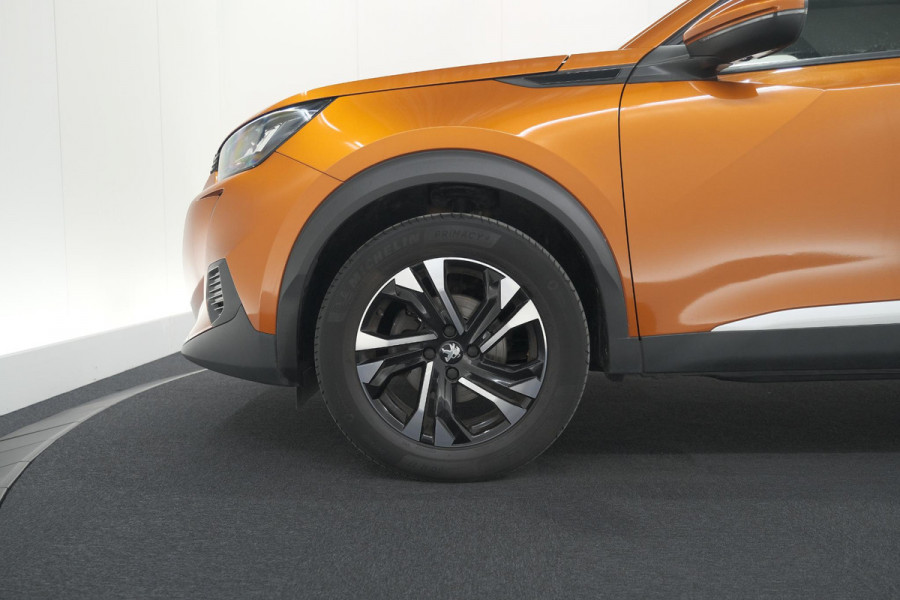 Peugeot 2008 PureTech 100 Allure | Trekhaak | Apple Carplay | Parkeersensoren