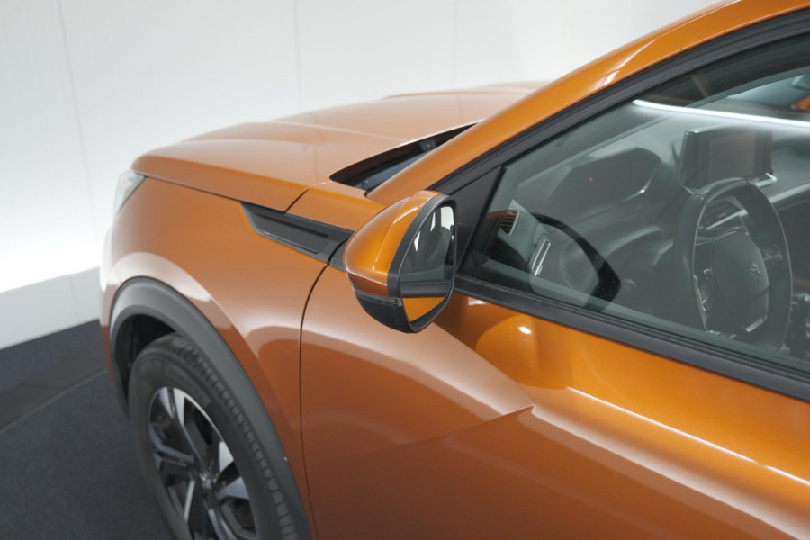 Peugeot 2008 PureTech 100 Allure | Trekhaak | Apple Carplay | Parkeersensoren