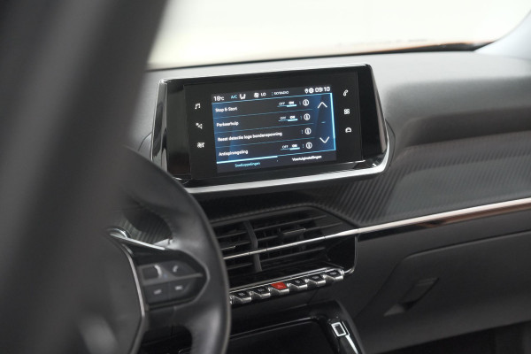 Peugeot 2008 PureTech 100 Allure | Trekhaak | Apple Carplay | Parkeersensoren