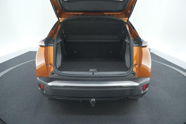 Peugeot 2008 PureTech 100 Allure | Trekhaak | Apple Carplay | Parkeersensoren