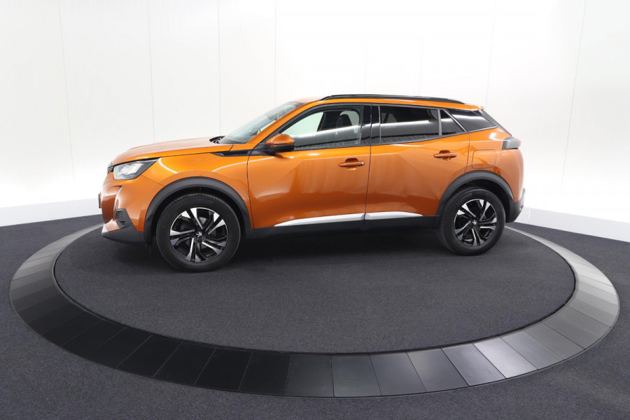 Peugeot 2008 PureTech 100 Allure | Trekhaak | Apple Carplay | Parkeersensoren
