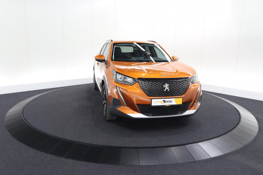 Peugeot 2008 PureTech 100 Allure | Trekhaak | Apple Carplay | Parkeersensoren
