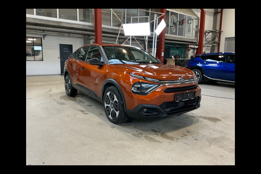 Citroën C4 1.2-130 pk Puretech Shine AUTOMAAT ! Autm. airco, Navigatie, Cruise Control, Climate Control, Lane assist, Stoelverwarming, Camera, Apple CarPlay/Android auto etc.