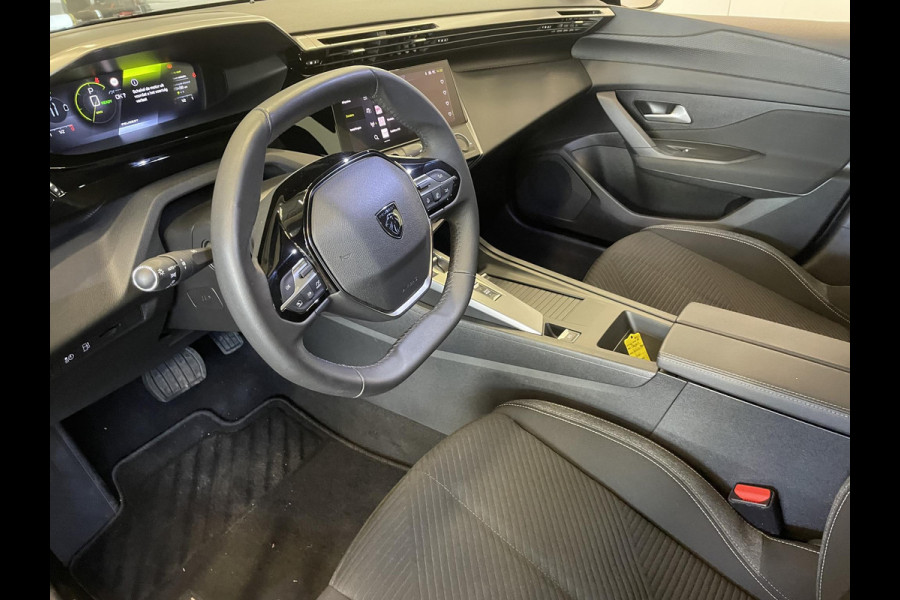 Peugeot 308 SW 1.6 PHEV 180pk Active Pack Business Navigatie Carplay PDC VA + Camera 17" LM Velgen Adaptive Cruise Control Full LED Virtual Cockpit