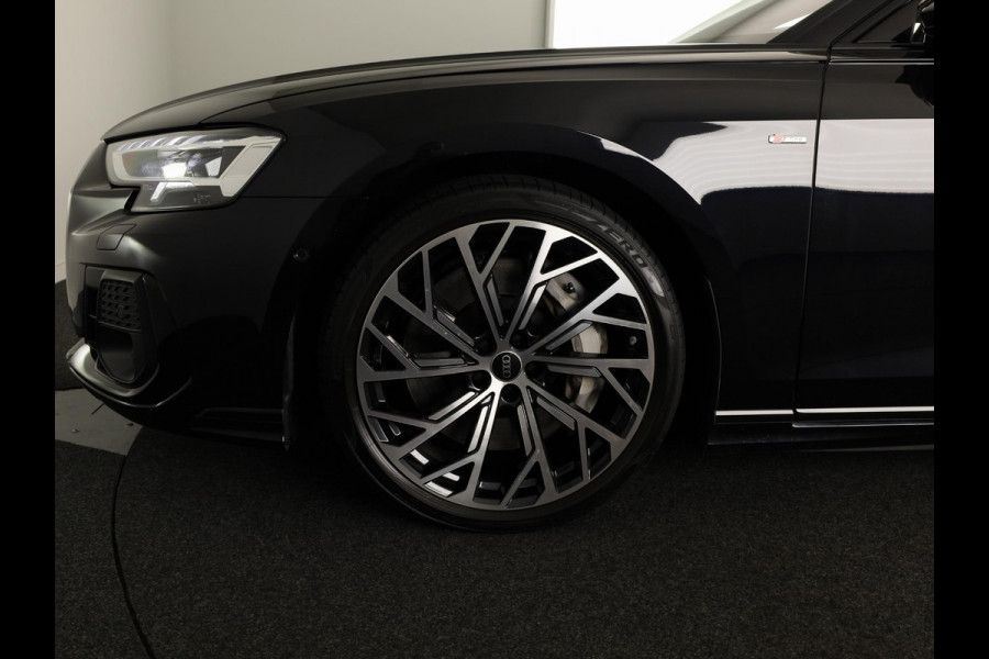 Audi A8 60 TFSI e quattro Lang 462pk |Panoramdak | Head Up display | Ventilatie + massage voor en achter | B&O | Luchtvering